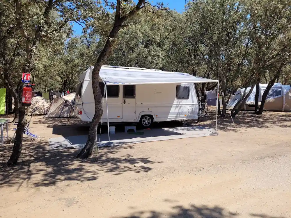 Caravane emplacement camping corse